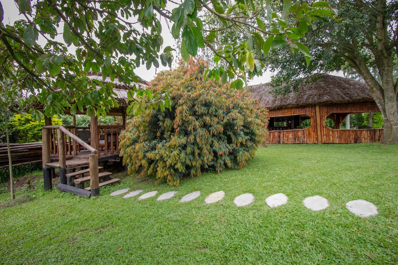 Tuzza Hotel Bushenyi Exterior foto